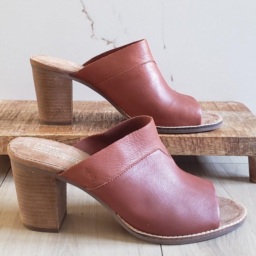Toms Majorca Mule Sandals Womens 11 Brown Cognac Leather Block Heel New